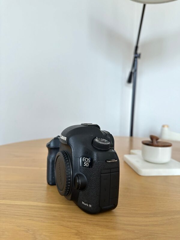 Canon EOS 5d mark iii digital cameras *With Sample Pictures* - Image 2