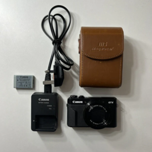 Canon PowerShot G7 X Mark II 20.1 MP Digital Camera - Black With Camera Bag