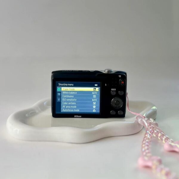 Pre-Owned Nikon Coolpix S3100 - Image 3