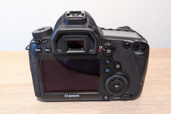 Canon EOS 6D 20.2MP Digital Camera Body Only - Boxed with Accessories - Image 4