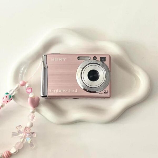 Pre-Owned Sony cybershot DSC-W80 pink