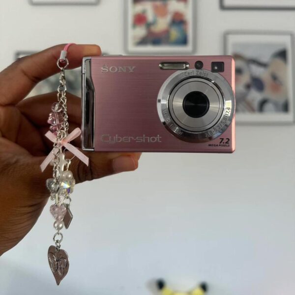 Pre-Owend Rare pink Sony Cyber-Shot DSC-W80 with 7.2 Megapixels - Image 5